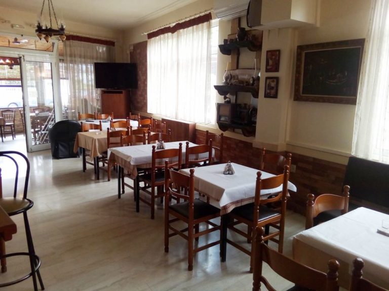 9000 ευρώ πρόστιμα σε ανοιχτό καφενείο στην Κατερίνη