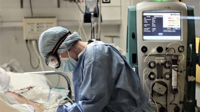 Έχασε τη μάχη με τον κορονοϊό 58χρονη