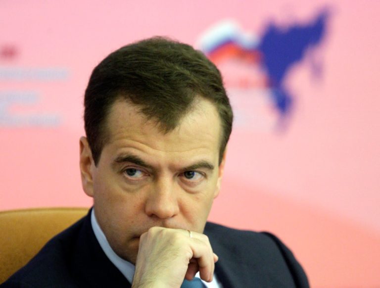 Μεντβέντεφ: Η επιχείρηση στο Ντονμπάς θα συνεχιστεί μέχρι να εκπληρωθούν οι στόχοι του Πούτιν