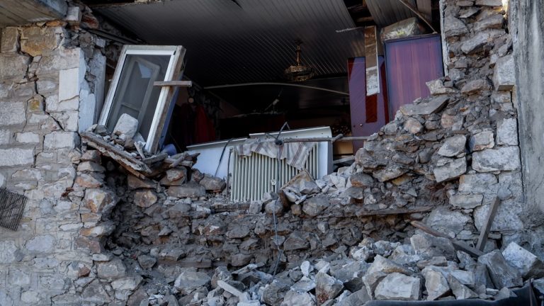 Τρίκαλα: Στο δήμο Φαρκαδόνας τα περισσότερα προβλήματα από το σεισμό – Που θα είναι κλειστά τα σχολεία