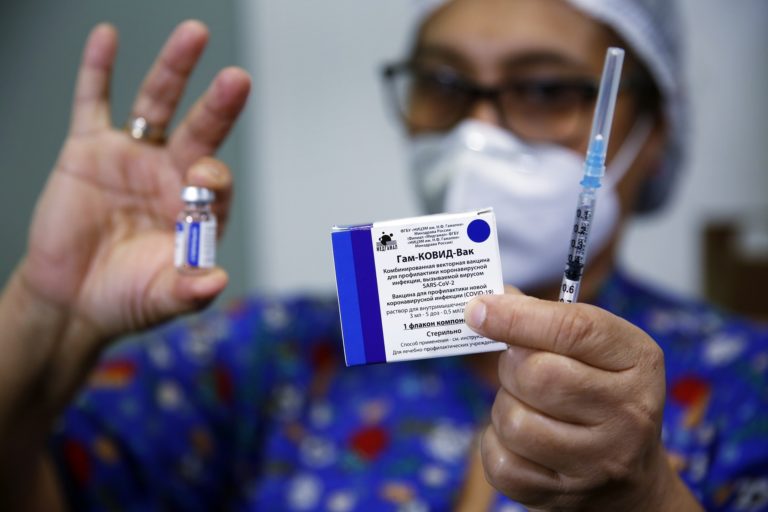 Κύπρος: Αγορά 50.000 δόσεων του ρωσικού εμβολίου, όταν εγκριθεί από τον ΕΜΑ (video)