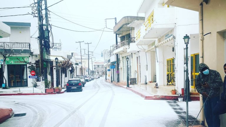 Κρήτη: Με χιόνια και βροχές μπαίνει ο Απρίλιος (βίντεο)