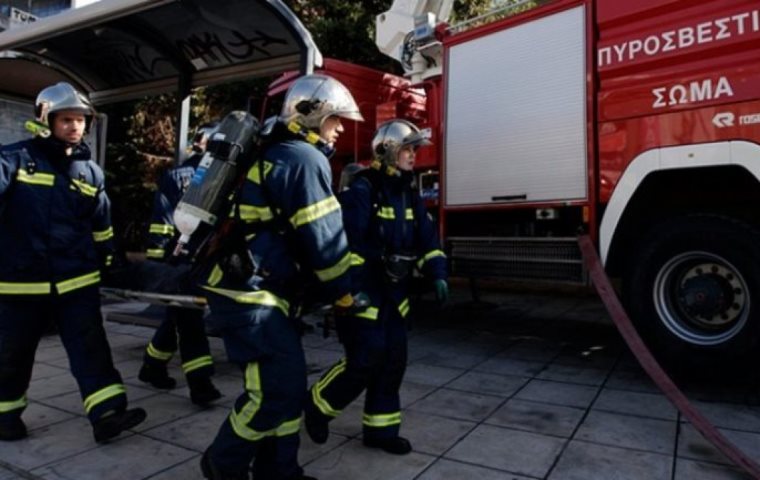Έκρηξη σε αποστακτήριο στον Τύρναβο – Οκτώ εργαζόμενοι στο νοσοκομείο με αναπνευστικά προβλήματα