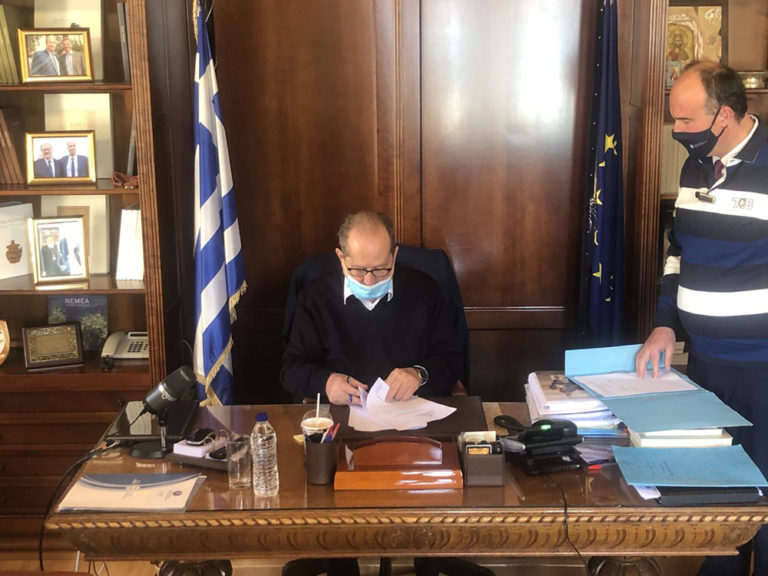 Σύμβαση για αποκατάσταση του οδικού δικτύου Ξυλοκάστρου-Ευρωστίνης