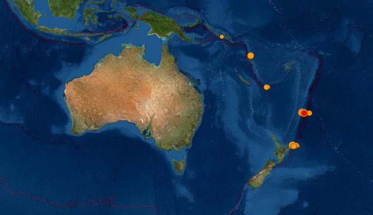 Νέα Ζηλανδία: Τρίτη προειδοποίηση για τσουνάμι μετά από νέο σεισμό 8,1 Ρίχτερ