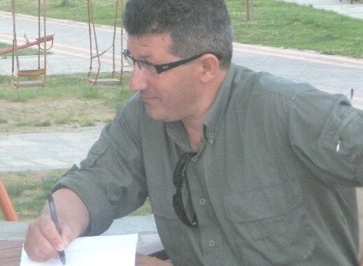 Λάρισα: Τελευταίο αντίο στον Τυρναβίτη δημοσιογράφο Κώστα Τσόλα