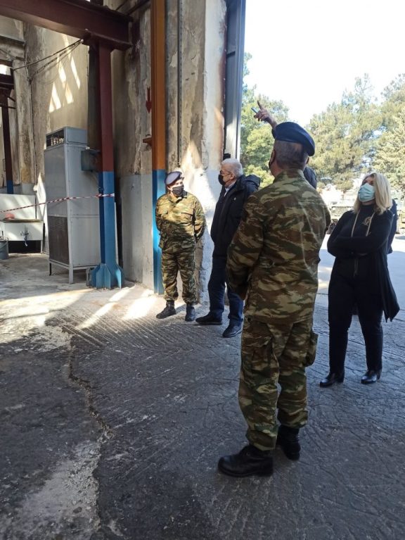 Σφραγίστηκαν τρία κτίρια λόγω του σεισμού στο 303 ΠΕΒ Λάρισας