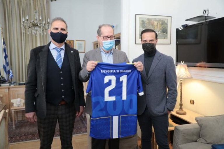 Στον Π. Νίκα η επετειακή φανέλα της ΠΑΕ Αστέρας Τρίπολης