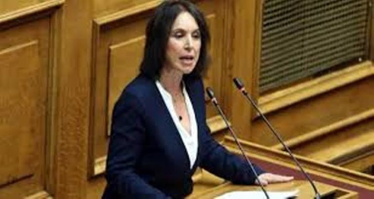 Κοζάνη – Κ. Βέττα: «Το εμβολιαστικό κέντρο Σερβίων πρέπει να ανοίξει άμεσα»