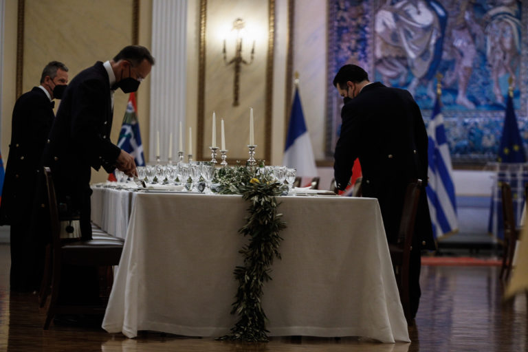 Ο σεφ Λευτέρης Λαζάρου στην ΕΡΤ για το δείπνο των ηγετών: Ήθελα να χωρέσω στα πιάτα την Ελλάδα