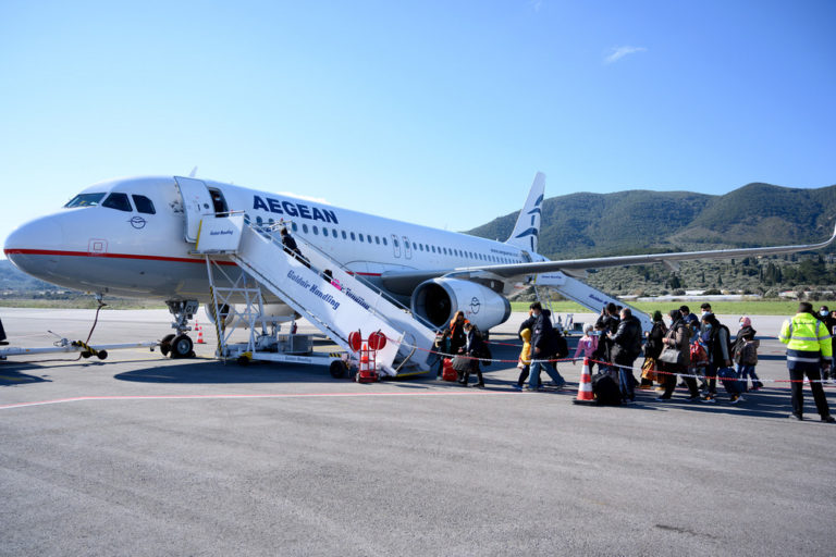 Ακόμη 162 αναγνωρισμένοι πρόσφυγες μετακινήθηκαν από τη Μυτιλήνη στη Γερμανία
