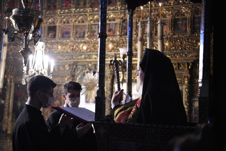 Σε απευθείας μετάδοση από το Οικουμενικό Πατριαρχείο οι Ακολουθίες των Παθών και η Ανάσταση
