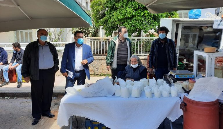 Χανιά: Συναντήσεις του ΚΚΕ με παραγωγούς κι εμπόρους στη λαϊκή αγορά Παχιανών
