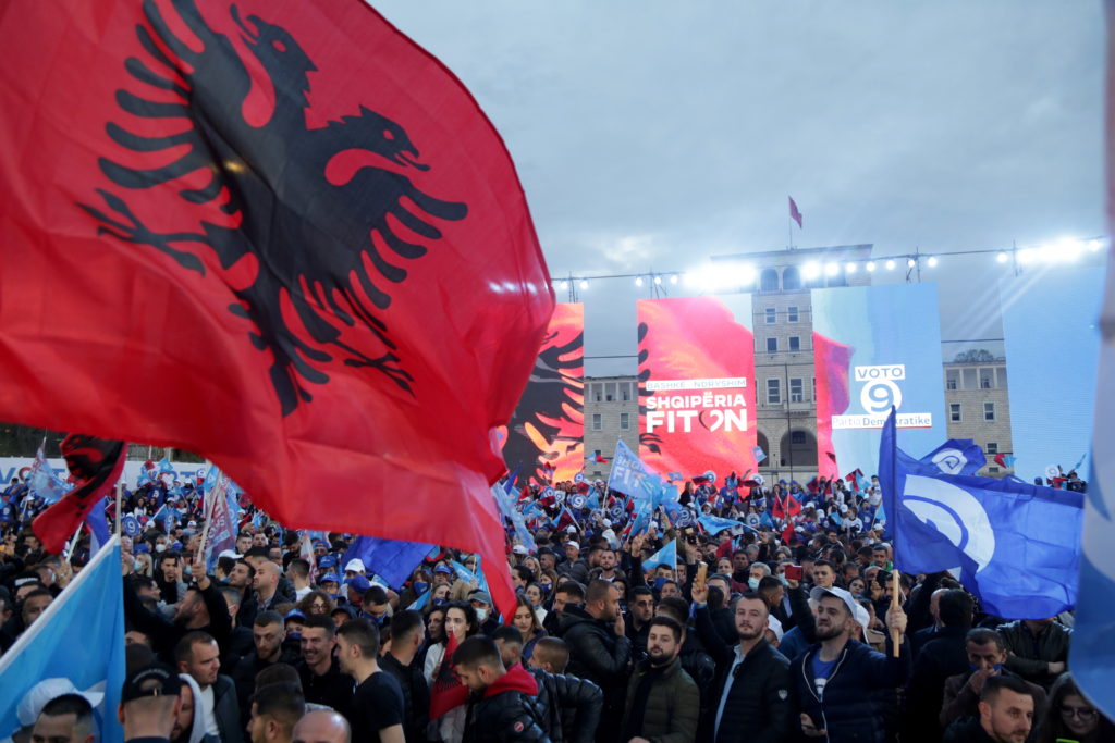 Αλβανία: Διεξάγονται σήμερα οι δέκατες βουλευτικές εκλογές στα 30 χρόνια μεταπολίτευσης