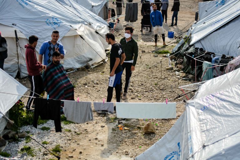 Νότης Μηταράκης στο Πρώτο Πρόγραμμα: 11.000 άτομα φιλοξενούνται στα νησιωτικά ΚΥΤ (audio)