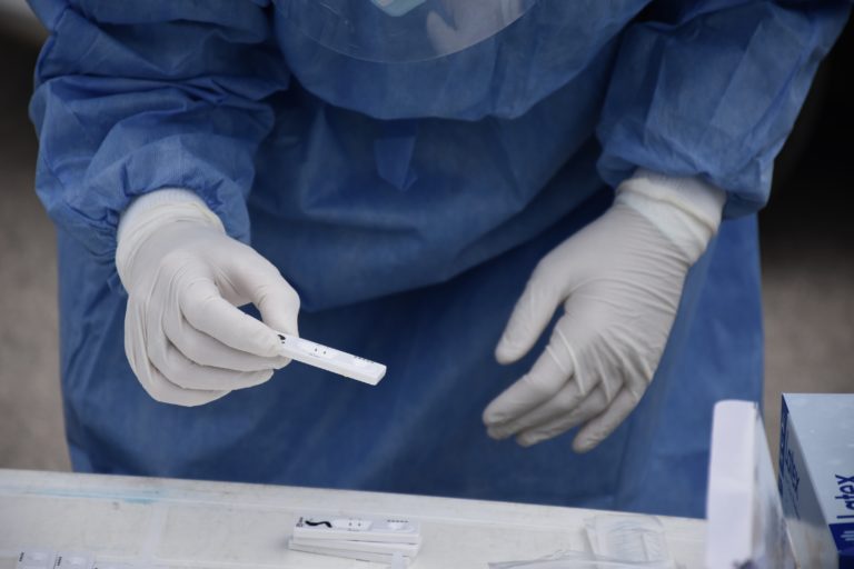Δ. Σαρηγιάννης: Με τα self test θα δούμε κρούσματα και πάνω από τα 8.000 (audio)