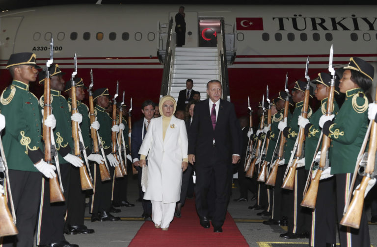Ανάλυση: Η Τουρκία επεκτείνεται σ’ όλη την Αφρική – Ενισχύεται από την υποχώρηση της Δύσης στη Μαύρη Ήπειρο
