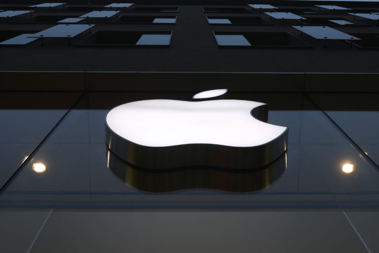 ΕΕ κατά Apple για διαστρέβλωση των κανόνων υγιούς ανταγωνισμού (video)