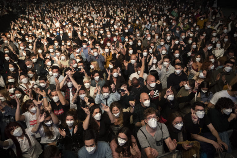 Βαρκελώνη: Καμία ένδειξη μετάδοσης του ιού σε ροκ συναυλία με 5.000 θεατές