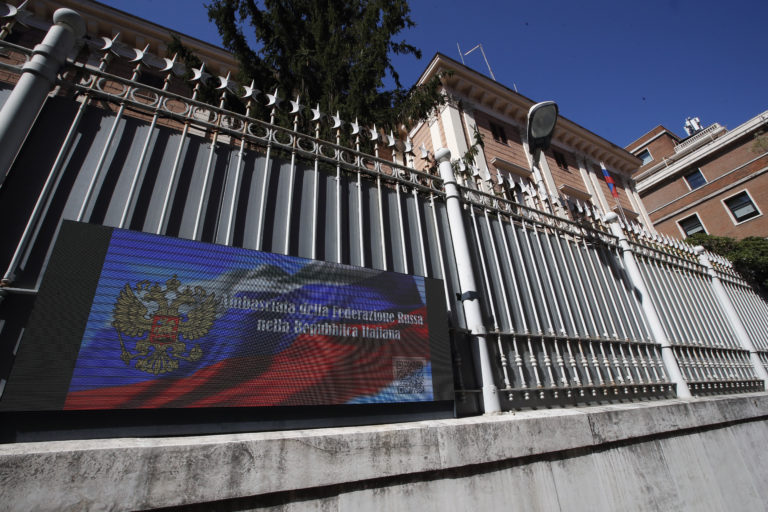 Ιταλία: Υπεράνω κάθε υποψίας ο Ιταλός αξιωματούχος που συνελήφθη για κατασκοπεία
