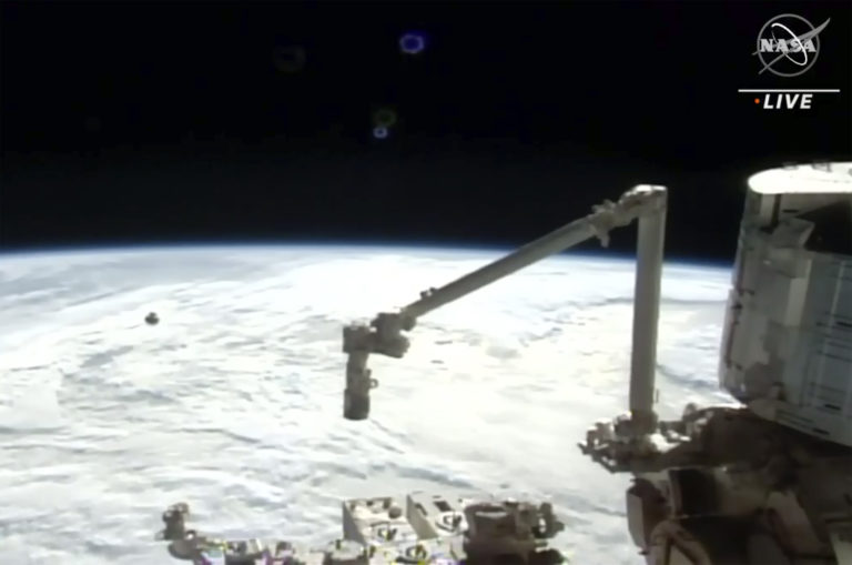 ΗΠΑ: Ο πύραυλος της SpaceX έφτασε στον Διεθνή Διαστημικό Σταθμό