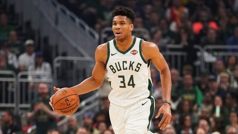 Giannis λαμπρός οδηγεί τους Μπακς, 2-1 η σειρά με τους Σέλτικς (highlights)