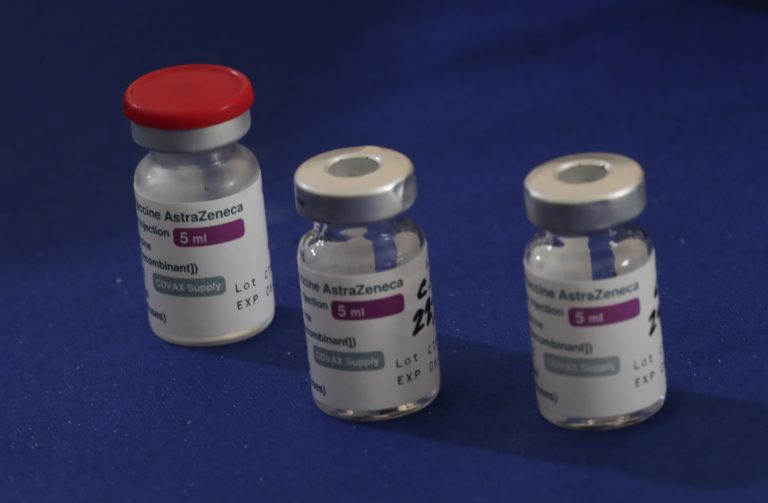 Τι λέει ο ΕΜΑ για το εμβόλιο της AstraZeneca – Τα ευρήματα μελέτης