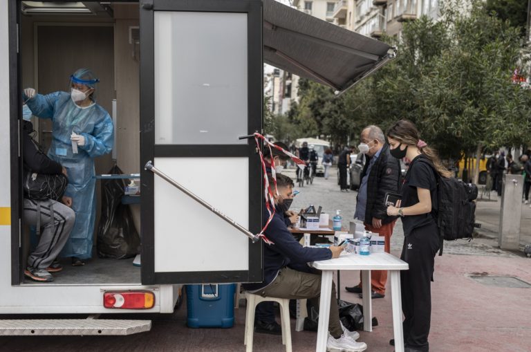 Κορονοϊός: 1.718 νέα κρούσματα – 839 στην Αττική, 186 στη Θεσσαλονίκη