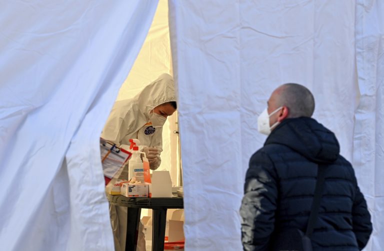 Π.Ο.Υ.: Έξι οι νέες μεταλλάξεις του κορονοϊού