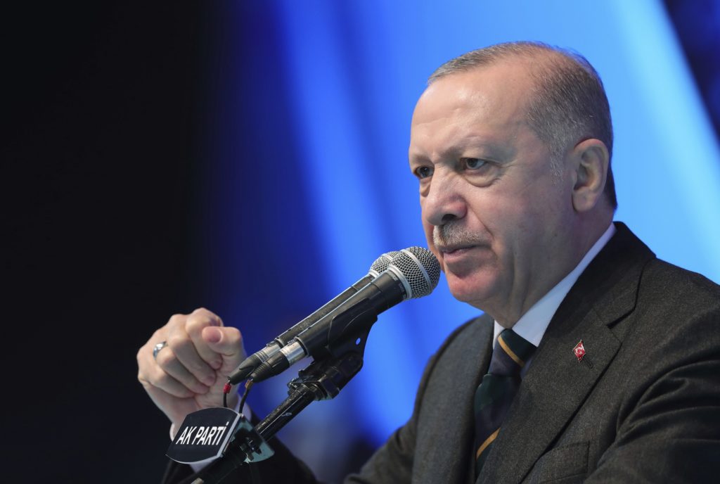 Tουρκία: Σε ελεύθερη πτώση η δημοτικότητα του κόμματος του Ερντογάν