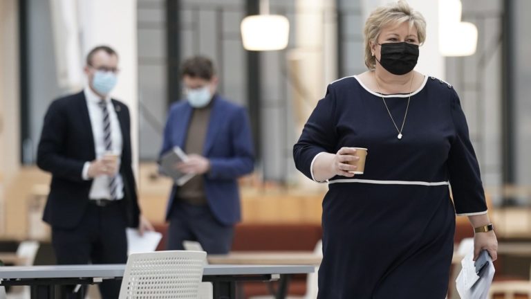 Πρόστιμο στην πρωθυπουργό της Nορβηγίας διότι παραβίασε τα μέτρα