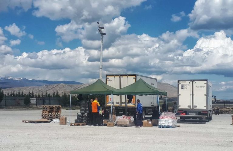 Αμύνταιο :  Διανομή Τροφίμων απο το κοινωνικό παντοπωλείο