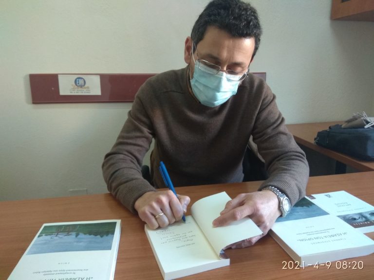 Κομοτηνή: Ο Γιάννης Στρούμπας «παρουσιάζει» τον Αργύρη Χιόνη
