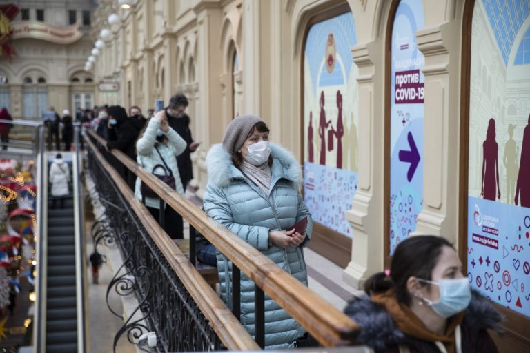 Μισούστιν: Εκστρατεία για να πειστούν οι Ρώσοι για τα οφέλη του εμβολιασμού