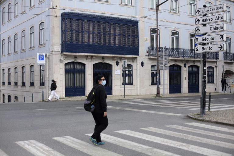 Πορτογαλία: Οι αρχές επιβάλλουν μέτρα μετά τα Χριστούγεννα
