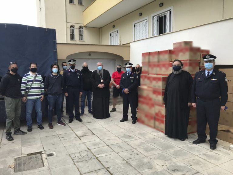 Τρόφιμα στα συσσίτια της Ι.Μ. Λαρίσης από την Διεύθυνση Αστυνομίας Θεσσαλίας