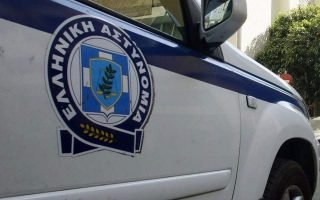 Γαστούνη: Ληστεία από άγνωστους που προσποιήθηκαν τους εμπόρους