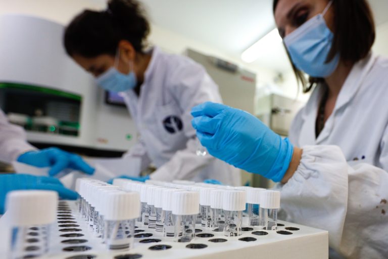 Συγκροτήθηκε Εθνική Επιτροπή Βιοηθικής και Τεχνοηθικής με απόφαση του Κ. Μητσοτάκη