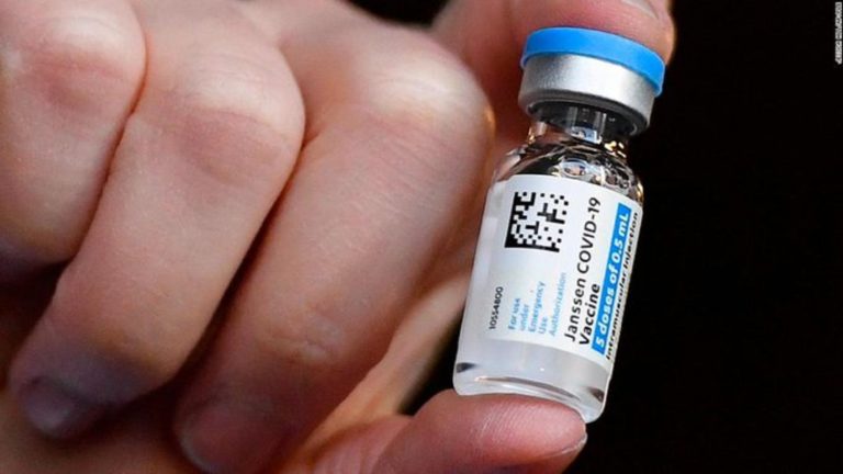 Εν αναμονή “κρίσης” για το εμβόλιο της J&J – Γ. Παυλάκης: Nα μην μείνει η Ελλάδα ανοχύρωτη (video)