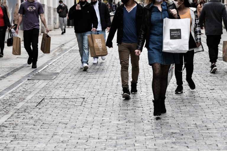 Πύργος: Αυξημένη η αγοραστική κίνηση τις ημέρες της Μεγάλης Εβδομάδας