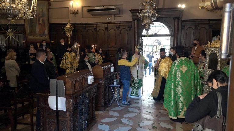 Κέρκυρα: Εντός του ναού λόγω covid η λιτανεία της Κυριακής των Βαΐων