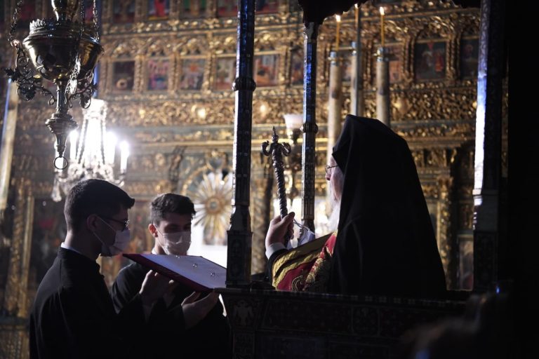 Οικουμενικό Πατριαρχείο: Ακολουθία Ιερού Επιταφίου (Live)