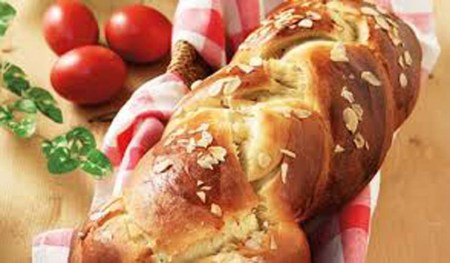 Πασχαλινά είδη για μικρά παιδιά που φιλοξενούνται στον Ξενώνα Κακοποιημένων Γυναικών