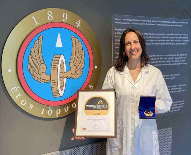 Χρυσό βραβείο για το ούζο Πλωμαρίου Ισιδώρου Αρβανίτη στα «World Spirits Awards»