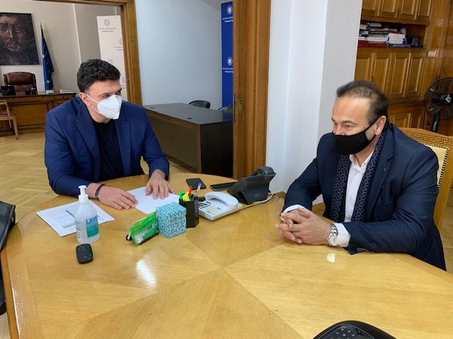 Γ. Αντωνιάδης: Να αυξηθεί ο αριθμός των εμβολίων – Συνάντηση με Β. Κικίλια