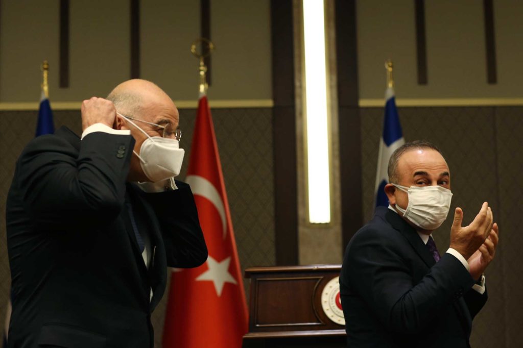 Τουρκία: Αντιδράσεις για το “debate” Δένδια-Τσαβούσογλου – Οργή και κατήφεια από τα ΜΜΕ