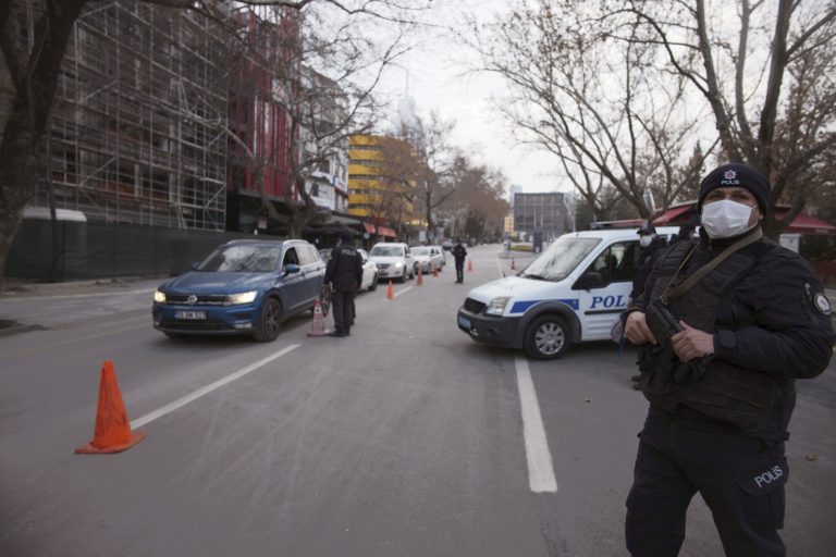 Τουρκία: Συνελήφθη ο γνωστός πολιτικός και ακτιβιστής Ομέρ Φαρούκ Γκεργκερλίογλου