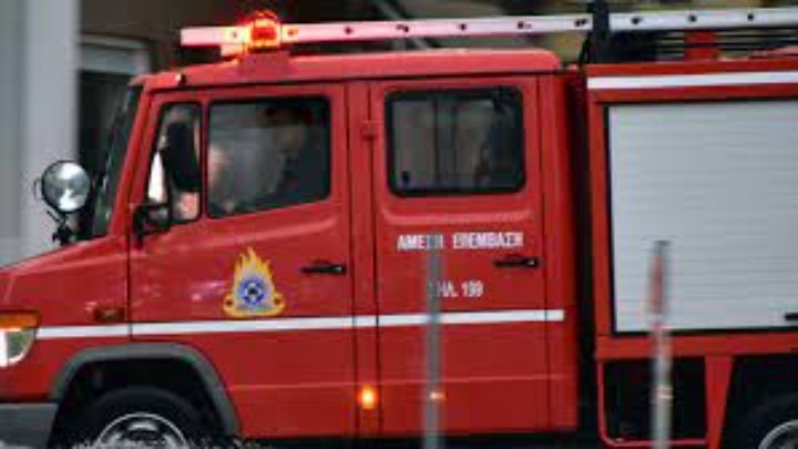 Θεσσαλονίκη: Πυρκαγιά σε διαμέρισμα που ξεκίνησε από πλυντήριο