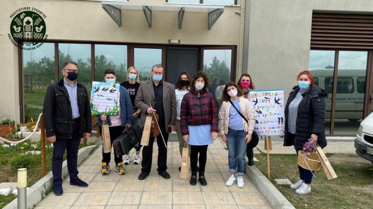 “Υφαίνοντας…Τραγούδια” από τους Ανατολικορωμυλιώτες Κομοτηνής