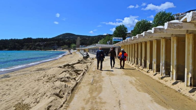 Καβάλα: Σε εξέλιξη η αισθητική αναβάθμιση της ακτής Καλαμίτσας